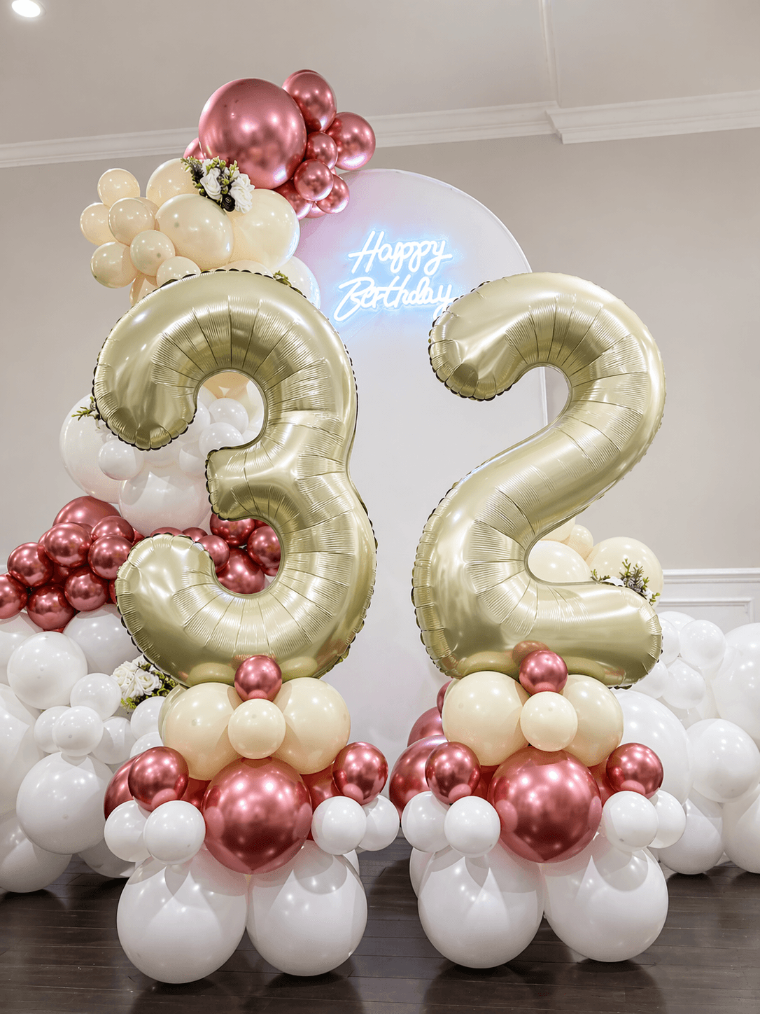 Elegant milestone balloon styling by Nika Event Studio